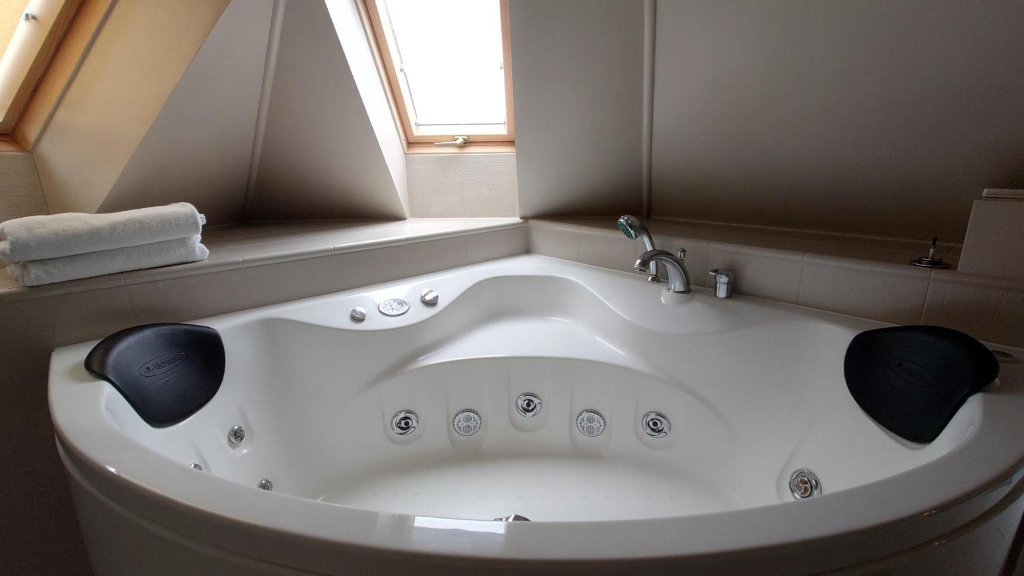 Guesthouse Cetri Veji Turkalne Екстер'єр фото