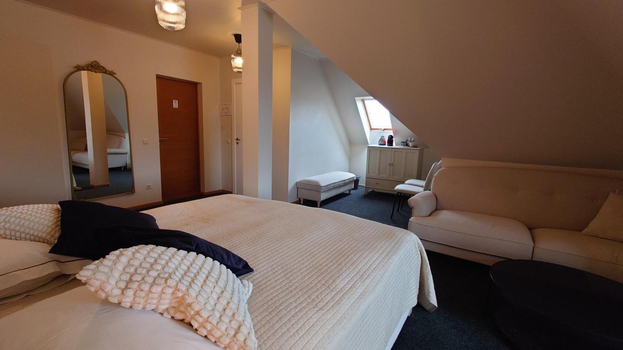 Guesthouse Cetri Veji Turkalne Екстер'єр фото