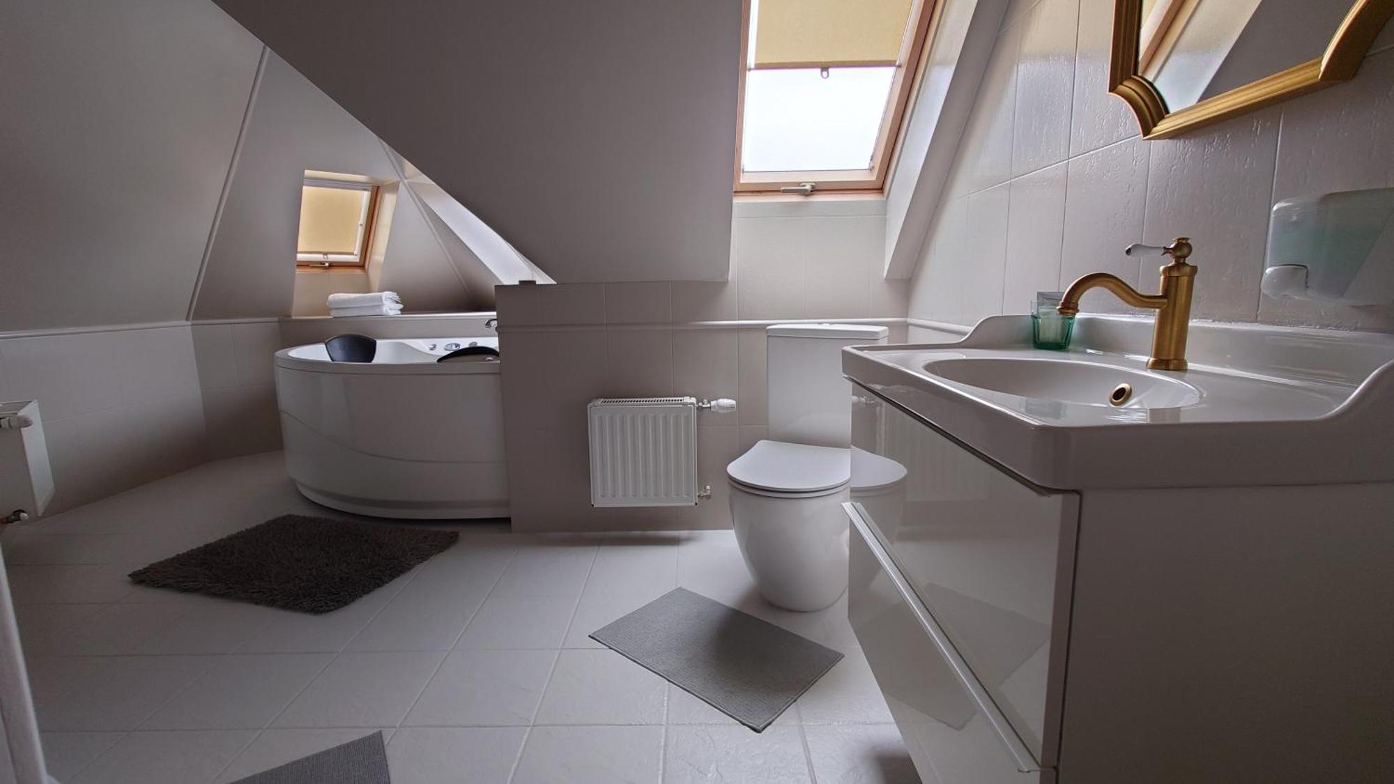Guesthouse Cetri Veji Turkalne Екстер'єр фото